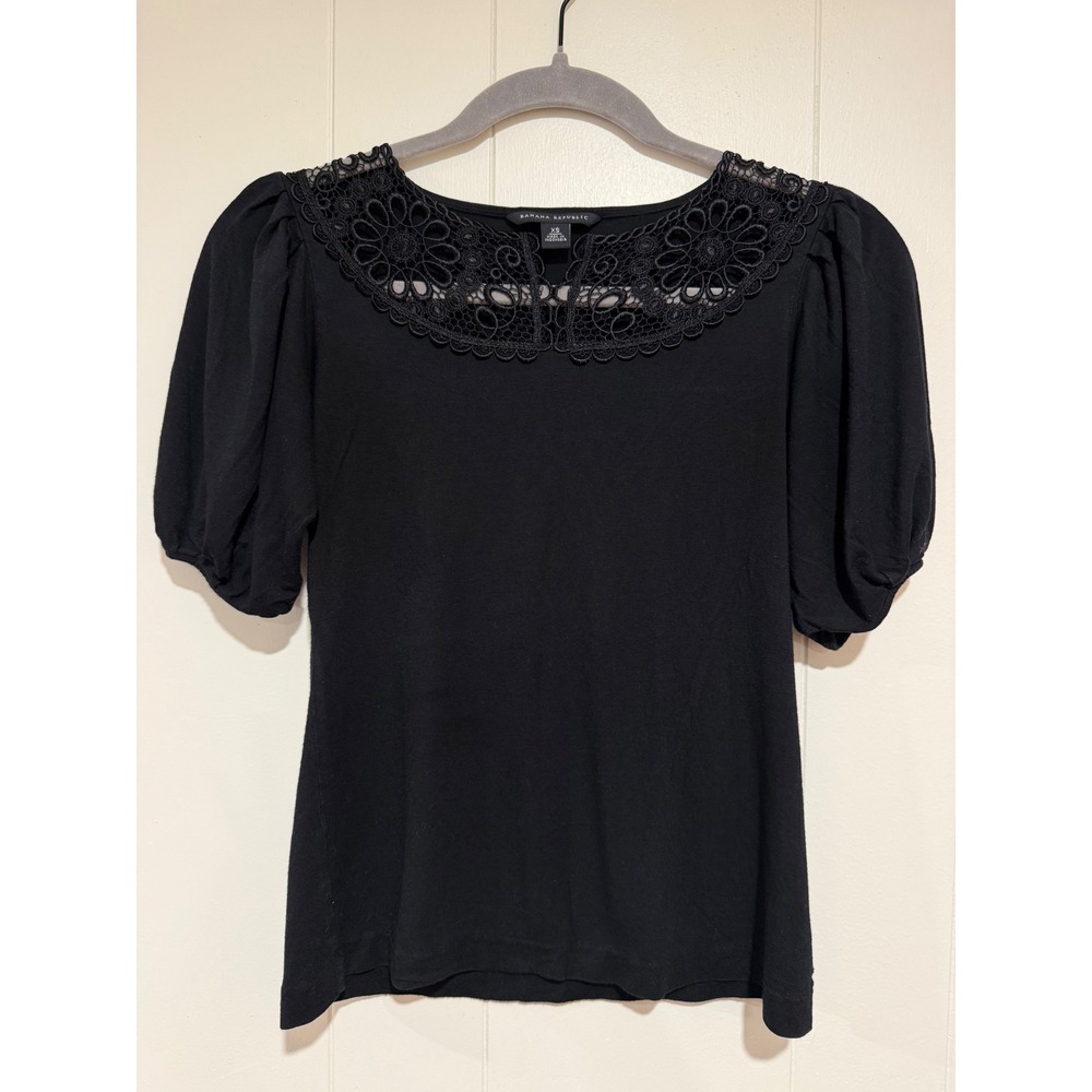 Banana Republic Lace Crochet Neckline Puff Short Sleeve Black Top XS Office